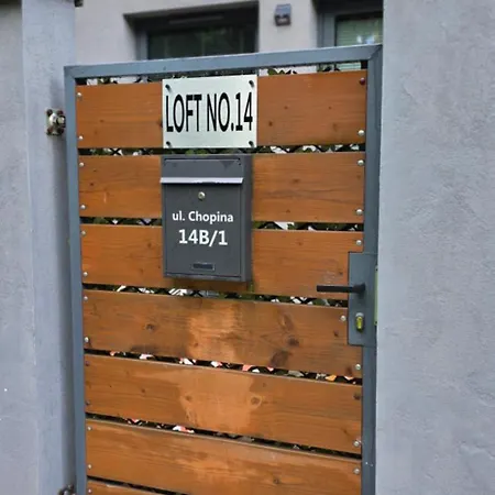 Loft 14 Z Ogrodkiem 公寓 *
